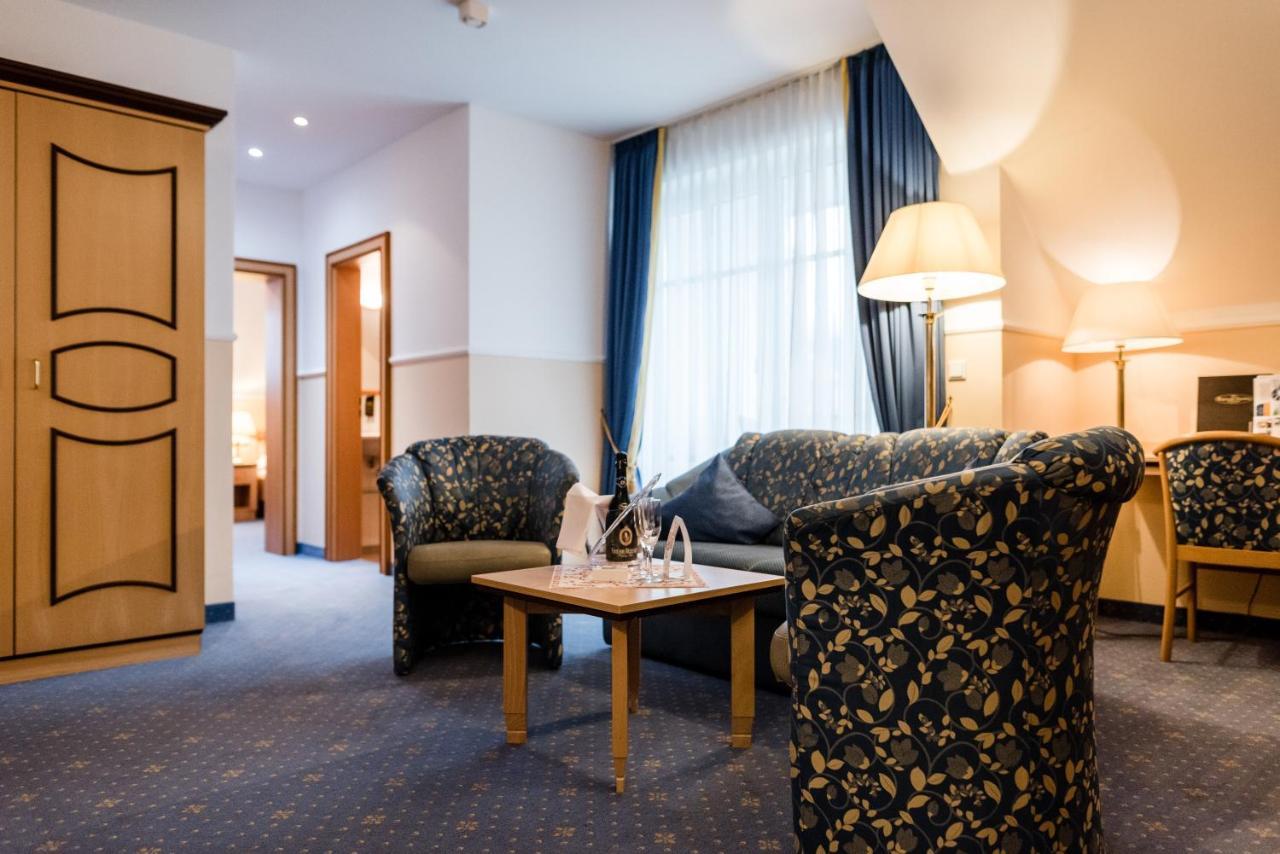 Akzent Hotel Bayerwald-Residenz Neukirchen  Exterior photo